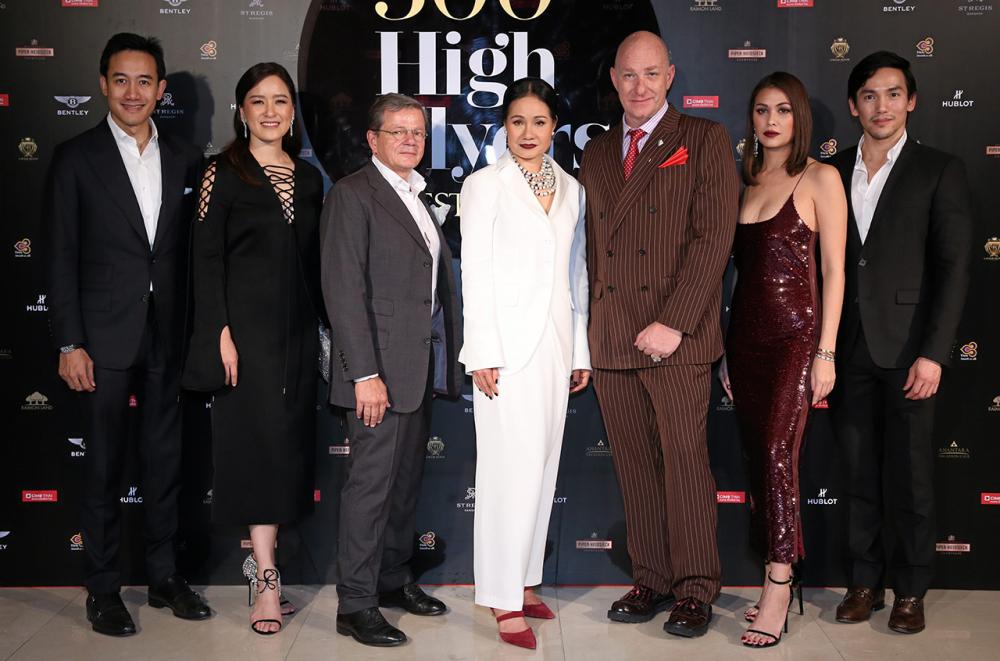 คนเก่ง วราภรณ์ ศิริบุญมา, ฟรองซัวร์ ออสเตรียนเซน และ สเวน เฟรดริชส์ จัดงาน “300 High Flyers” เพื่อฉลองความสำเร็จของคนรุ่นใหม่ทุกแขนงในสังคมไทย โดยมี กมลสุทธิ์ ทัพพะรังสี และ วทานิกา ปัทมสิงห์ ณ อยุธยา มาร่วมงานด้วย ที่โรงแรมเดอะ เซนต์ รีจิส วันก่อน.