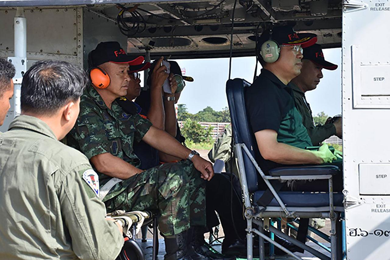 ผบ.บน21-ผู้ว่าฯอุบลฯขึ้นดูสถานการณ์น้ำ