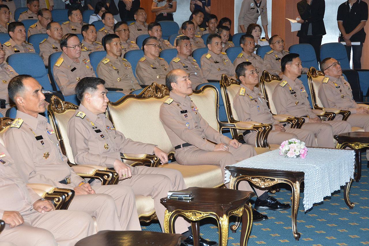 นังฟังกำลังพลแต่งเสริมความรู้ในกิจกรรม