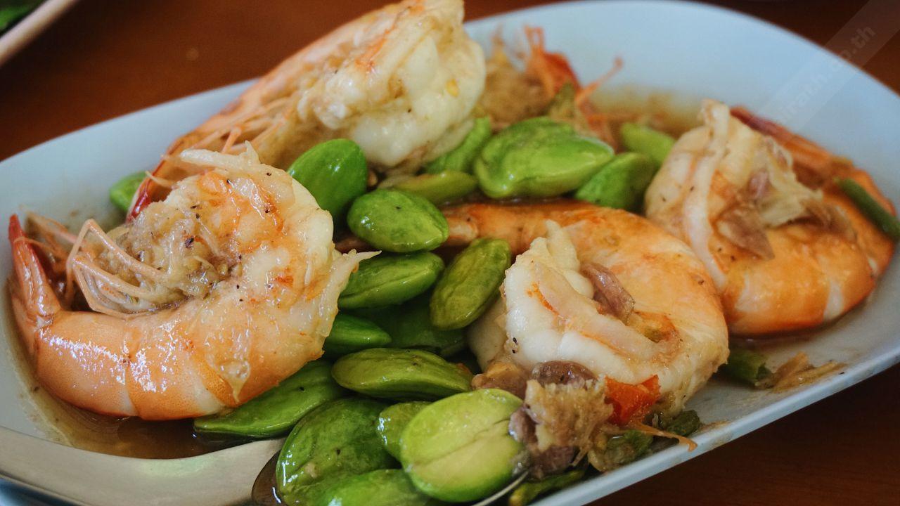 กุ้งผัดสะตอกะปิ