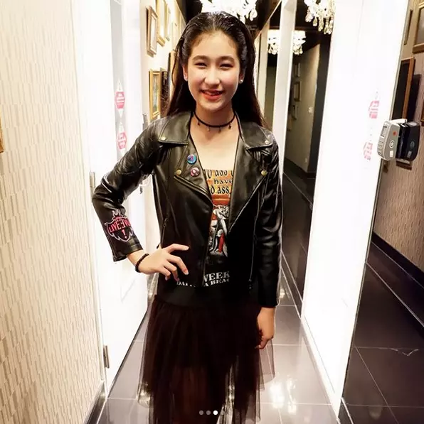 โอ้โห! ลูกสาว พีท ทองเจือ โตเป็นสาวสวย จ่อแจ้งเกิดเข้าวงการ