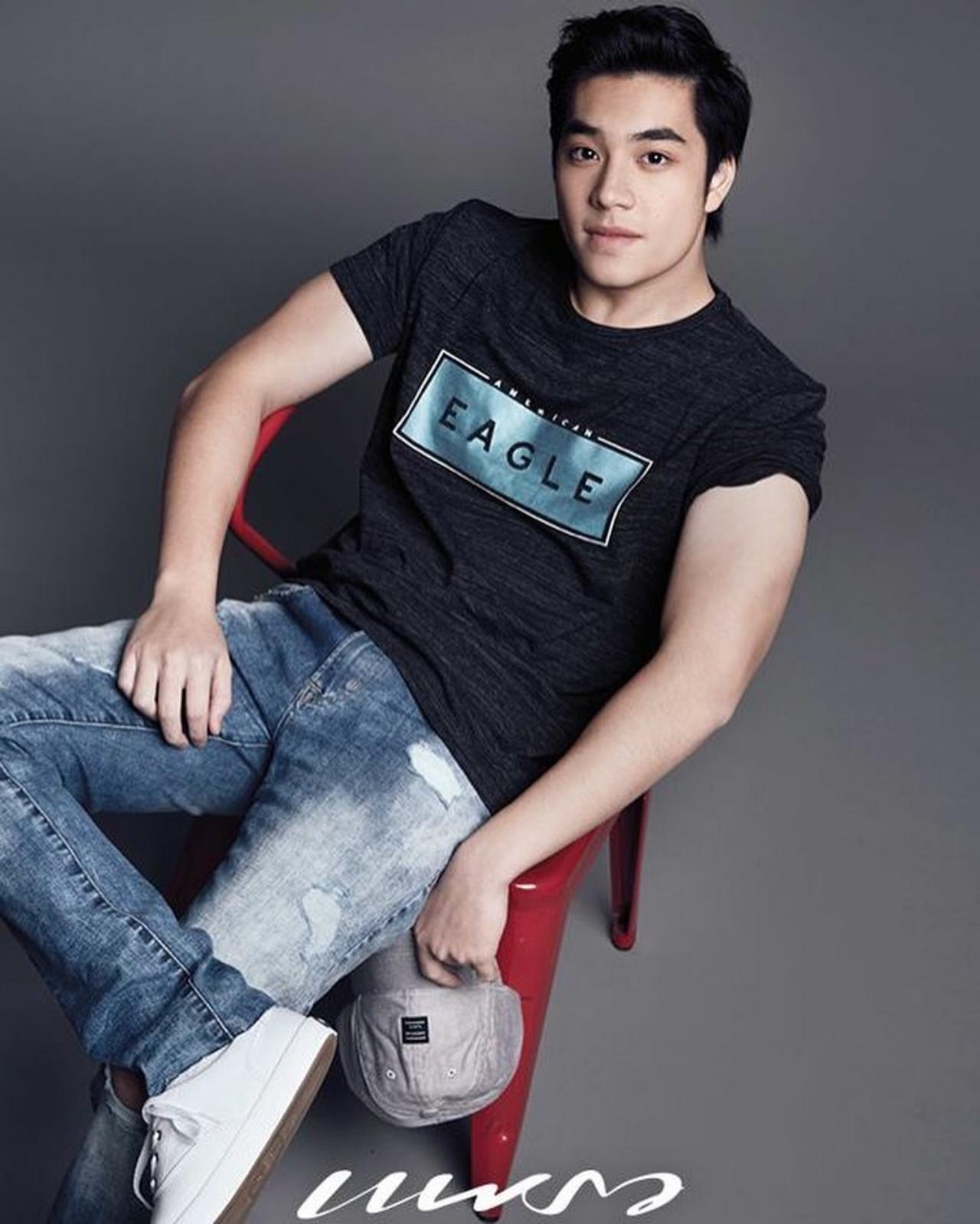 น้องเอม สรรเพชญ์ ลูกชายสุดหล่อของดู๋ สัญญา ขอบคุณภาพจากนิตยสารแพรว