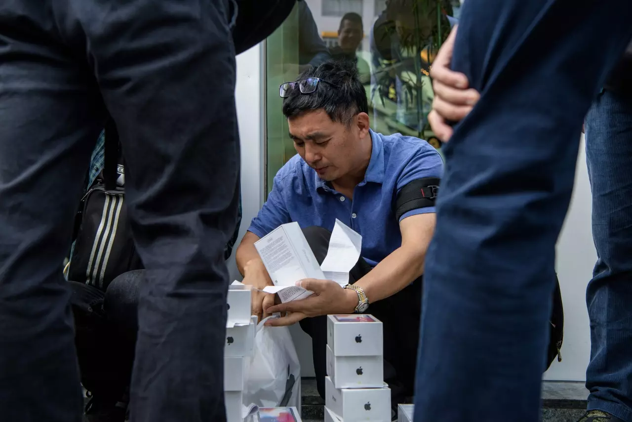 อย่าทำมึน! หิ้ว ‘iPhone X’ 1 เครื่องจากเมืองนอกเข้าไทย ต้องเสียภาษีก่อนออกสนามบิน