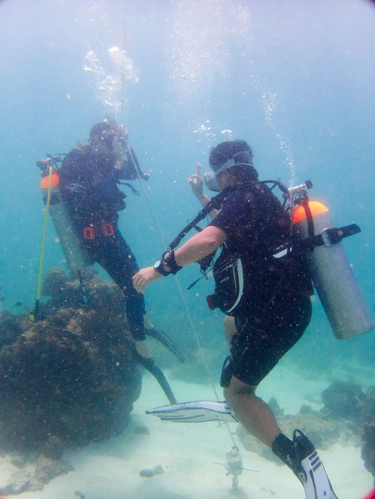 รีวิว 'ดำน้ำ' ครั้งแรกในชีวิต เอาใจช่วย 'หมูป่าติดถ้ำหลวง'
