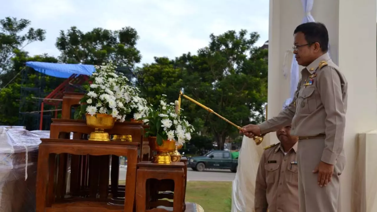 ทั่วไทย เริ่มบวงสรวงพระเมรุมาศจำลอง เตรียมพร้อมจัดพิธีถวายดอกไม้จันทน์