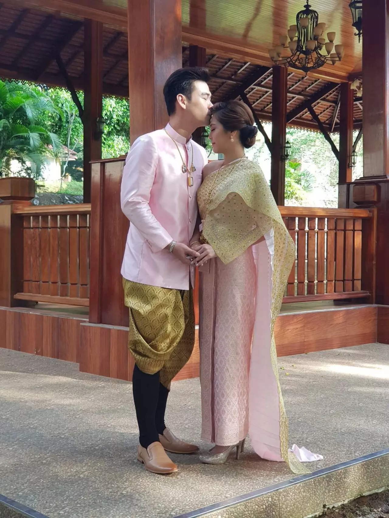 พั้นช์ วิวาห์ ปลั๊ก เรียบง่าย ฝากตัวเป็นสะใภ้ชุมพร