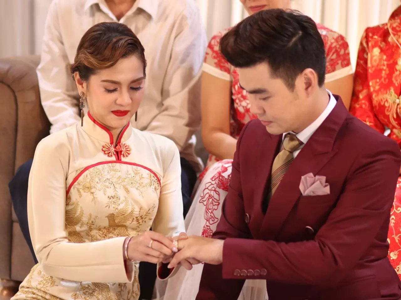 พั้นช์ วิวาห์ ปลั๊ก เรียบง่าย ฝากตัวเป็นสะใภ้ชุมพร