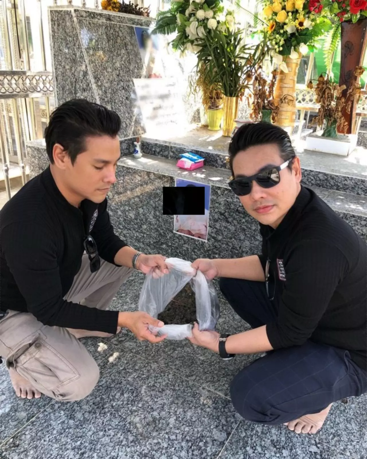 อดีตนักร้อง แจ๊ค-จิลล์ ย่องขุดสุสานหมอดูดัง สุดท้ายเจอดีจนได้!