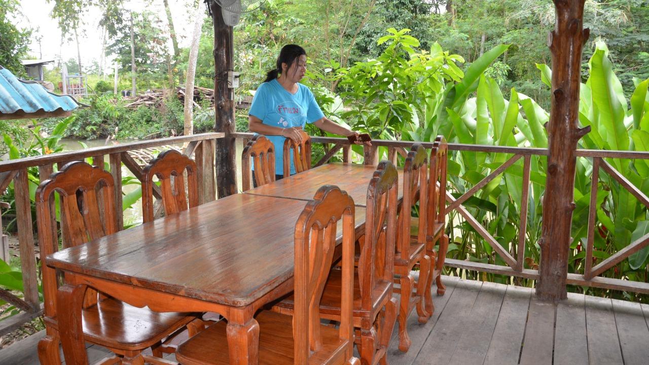 'เจ๊ดา' เจ้าของร้านอาหารอีสานบ้านสวน