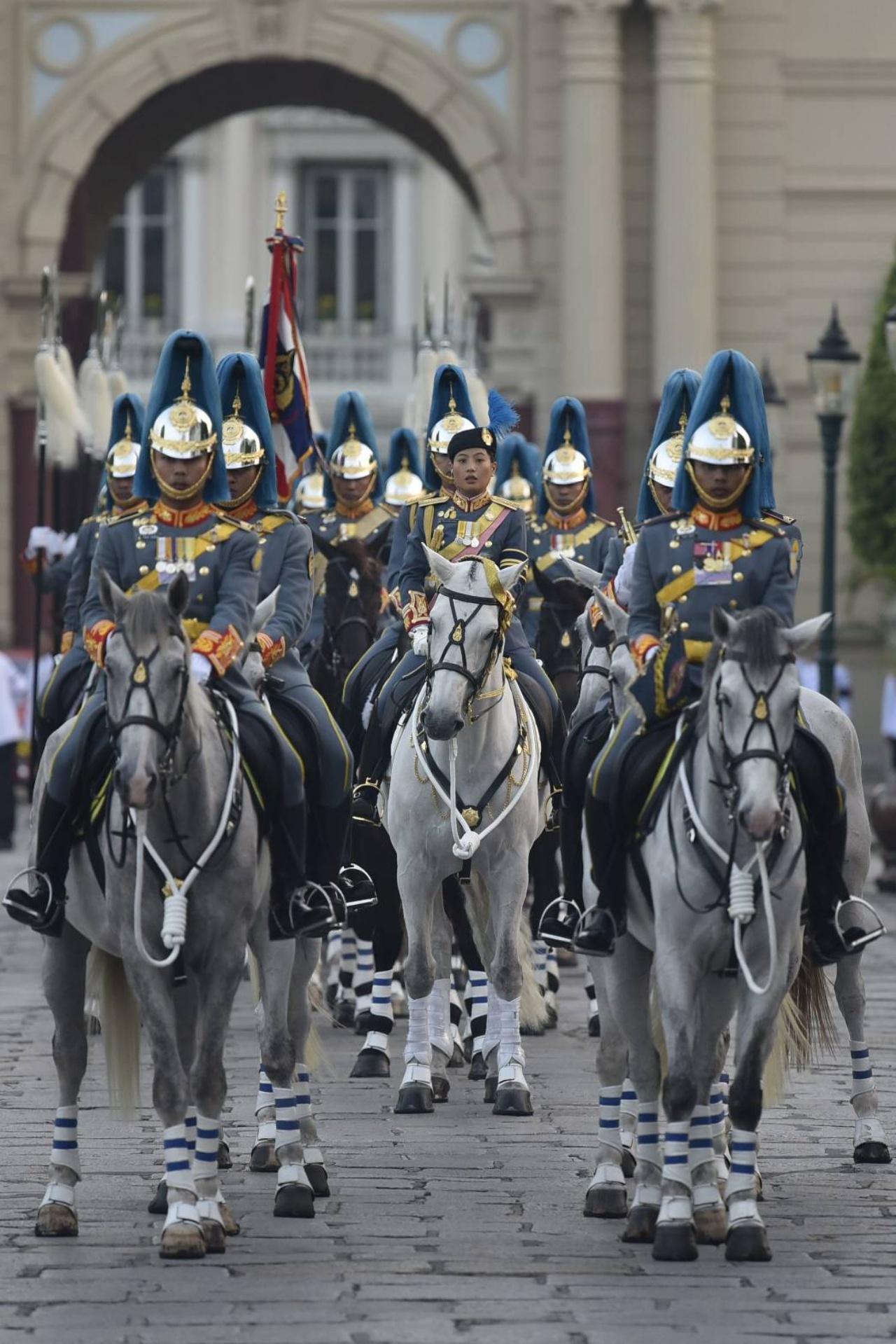 กองเกียรติยศทหารม้ารักษาพระองค์