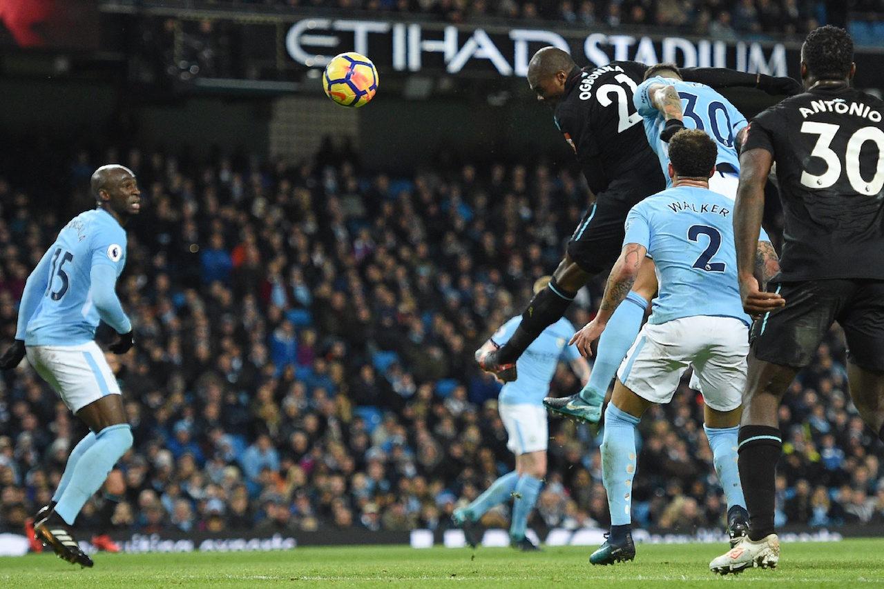 อังเจโล อ็อกบอนนา โขกให้ เวสต์แฮม ออกนำไปก่อน 1-0