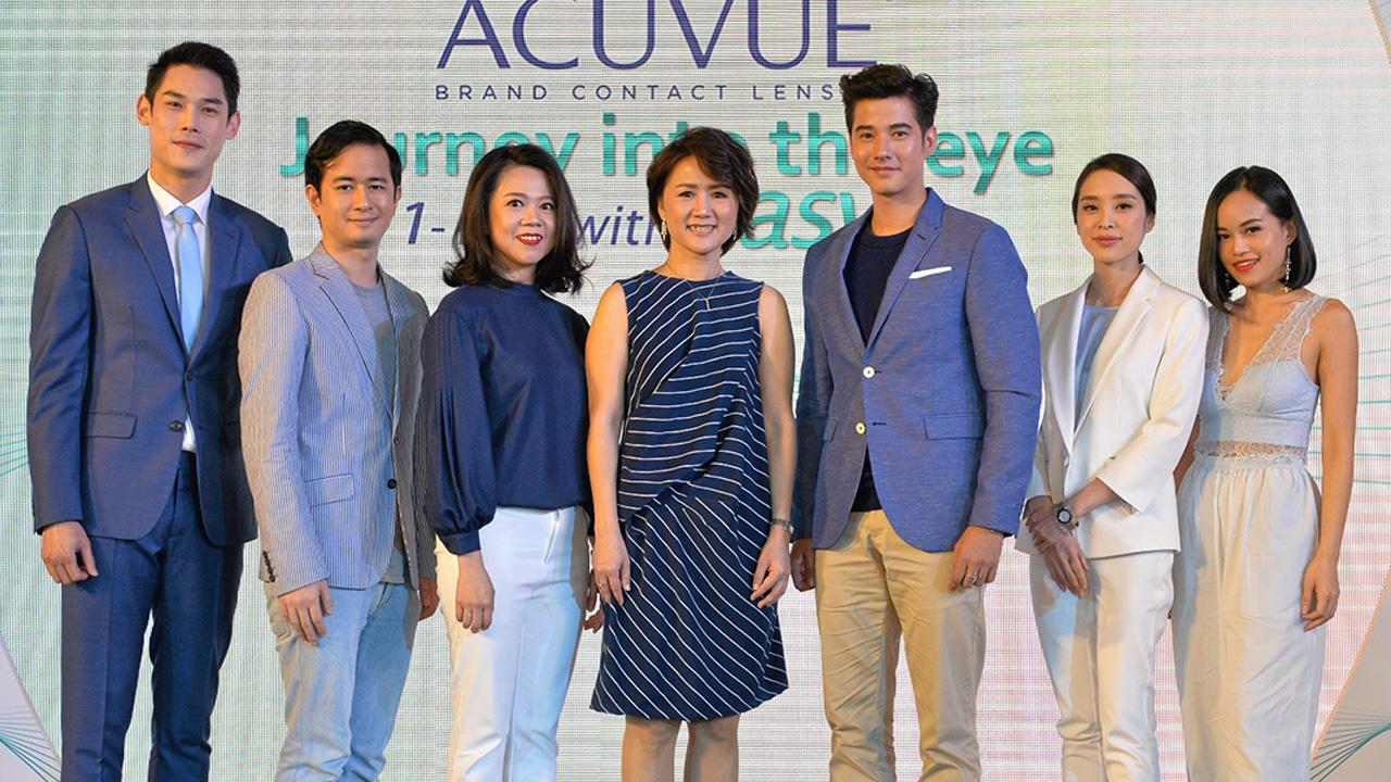 สบายตา เสาวณีย์ พันธ์ขจรเวช เปิดตัวผลิตภัณฑ์ เทียร์ อินฟิวซ์ ดีไซน์ คอนแทกเลนส์รายวันชนิดใหม่ พร้อมแนะนำ มาริโอ้ เมาเร่อ แบรนด์แอมบาสเดอร์ โดยมี วลัยพร จินดาประยูรวงศ์, พญ.ภัศรา จงขจรพงษ์ และ ณัฏฐิ์ประภา ชุณหะวัณ ร่วมงานด้วย ที่เซ็นทรัลเวิลด์ วันก่อน.