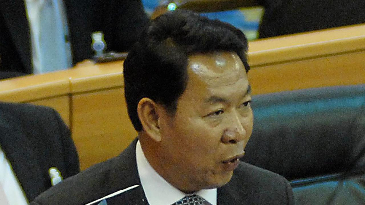 นายศุภชัย ศรีหล้า
