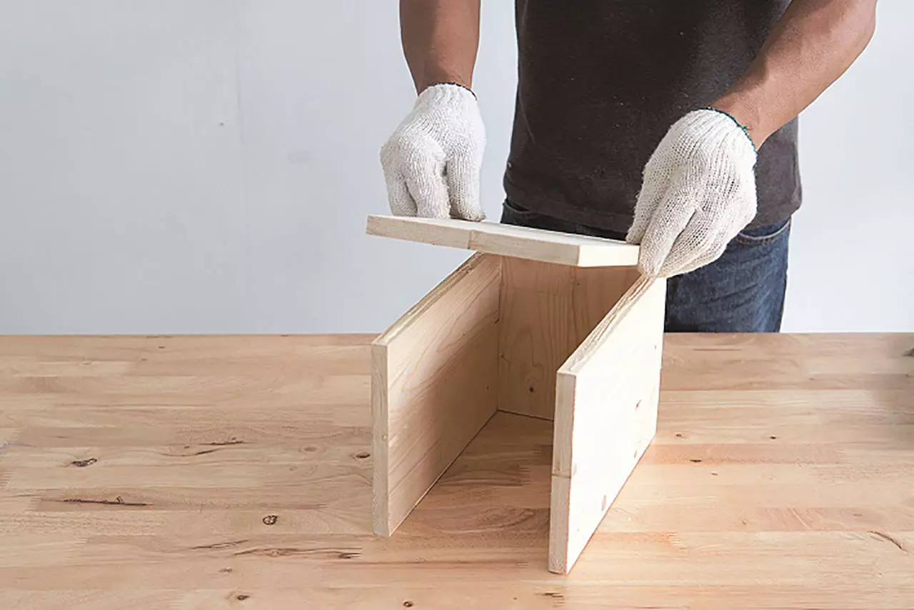 มาทำกันเถอะ! Airplane Shelf ชั้นวางของเครื่องบิน