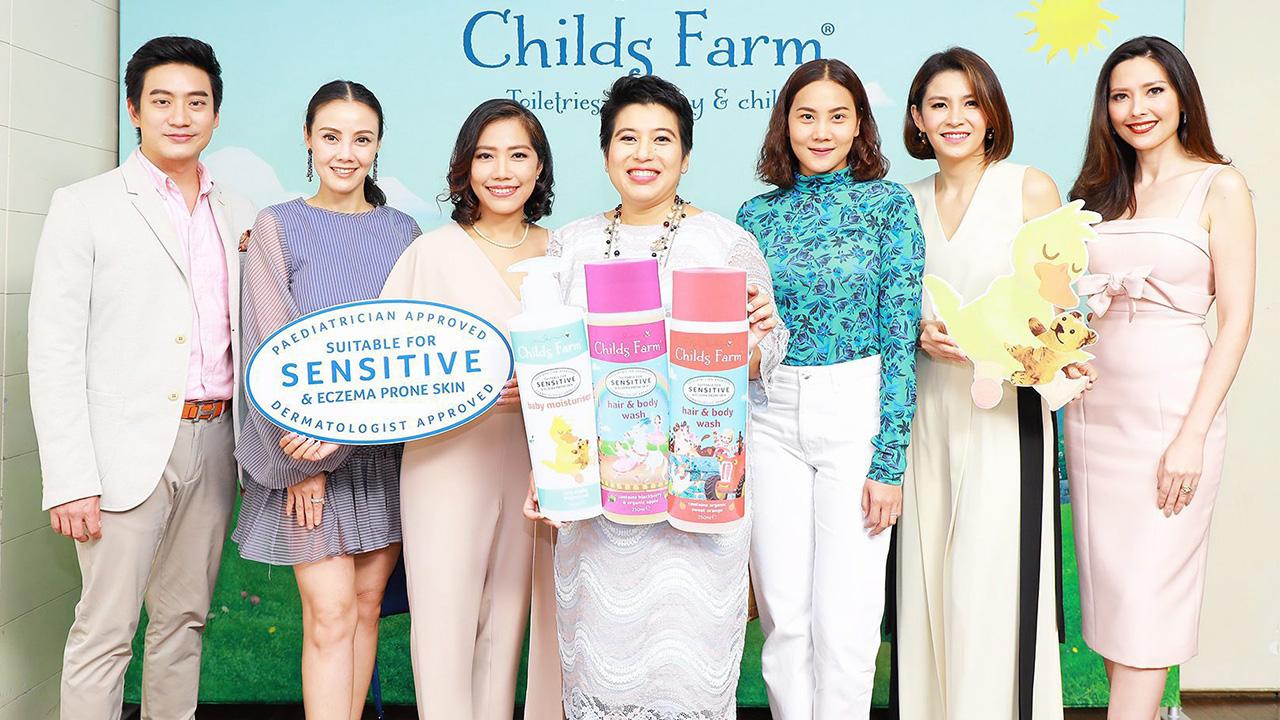 ของเด็ก วิมลพรรณ วุฒิพฤกษ์ และ วิชภา ปริพินิจฉัย จัดงานเปิดตัวแบรนด์ “Childs Farm” ผลิตภัณฑ์เพื่อการอาบน้ำ-สระผม-บำรุงผิว สำหรับทารกและเด็กจากประเทศอังกฤษ โดยมี นพ.สมิทธิ์ อารยะสกุล และ ปิติภัทร สารสิน มาร่วมงานด้วย ที่โรงแรมแกรนด์ ไฮแอท เอราวัณ วันก่อน.
