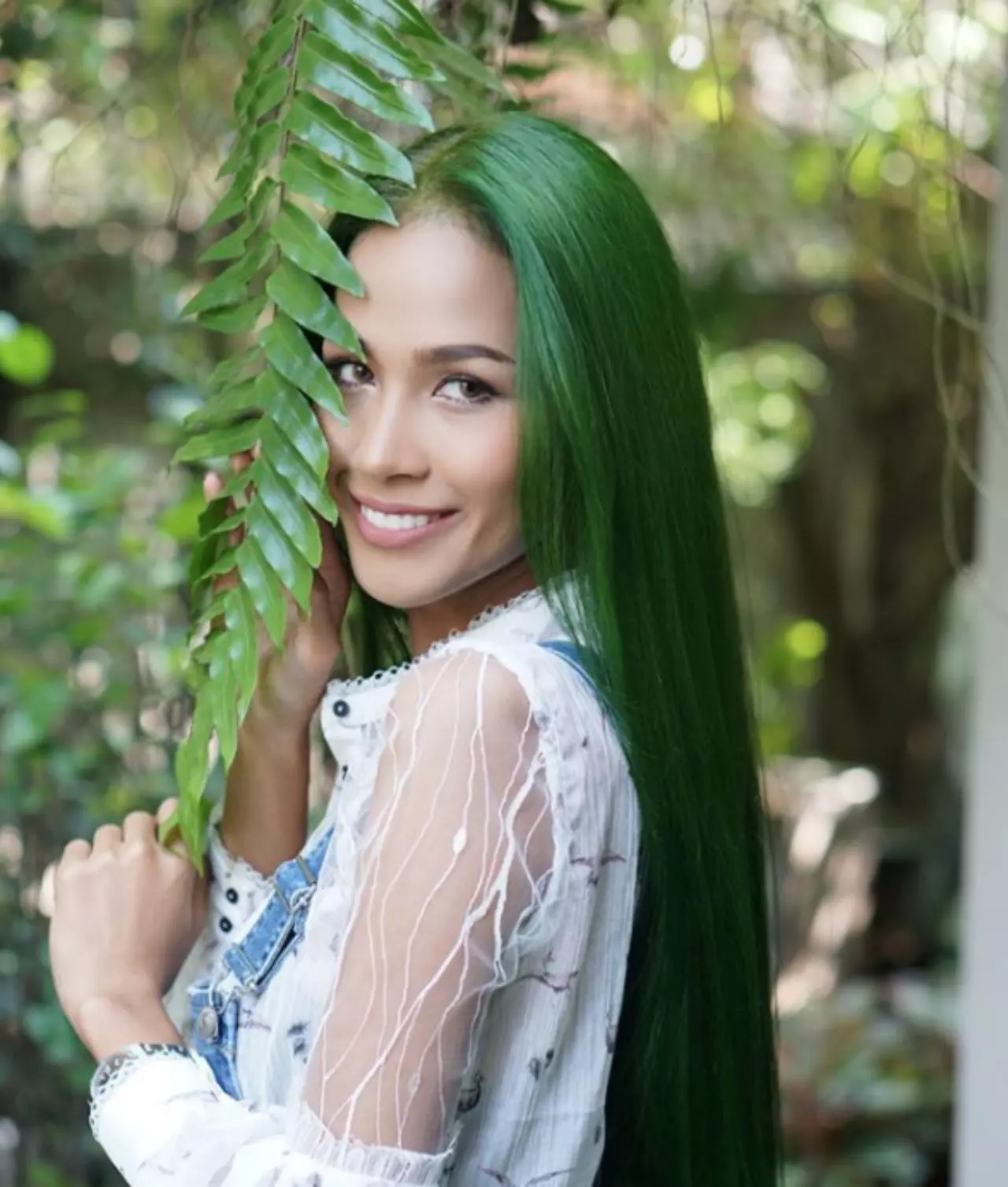 เด่นมาแต่ไกล! ส่องผมสีจี๊ดรับซัมเมอร์ แจ่มจนต้องเหลียวมอง