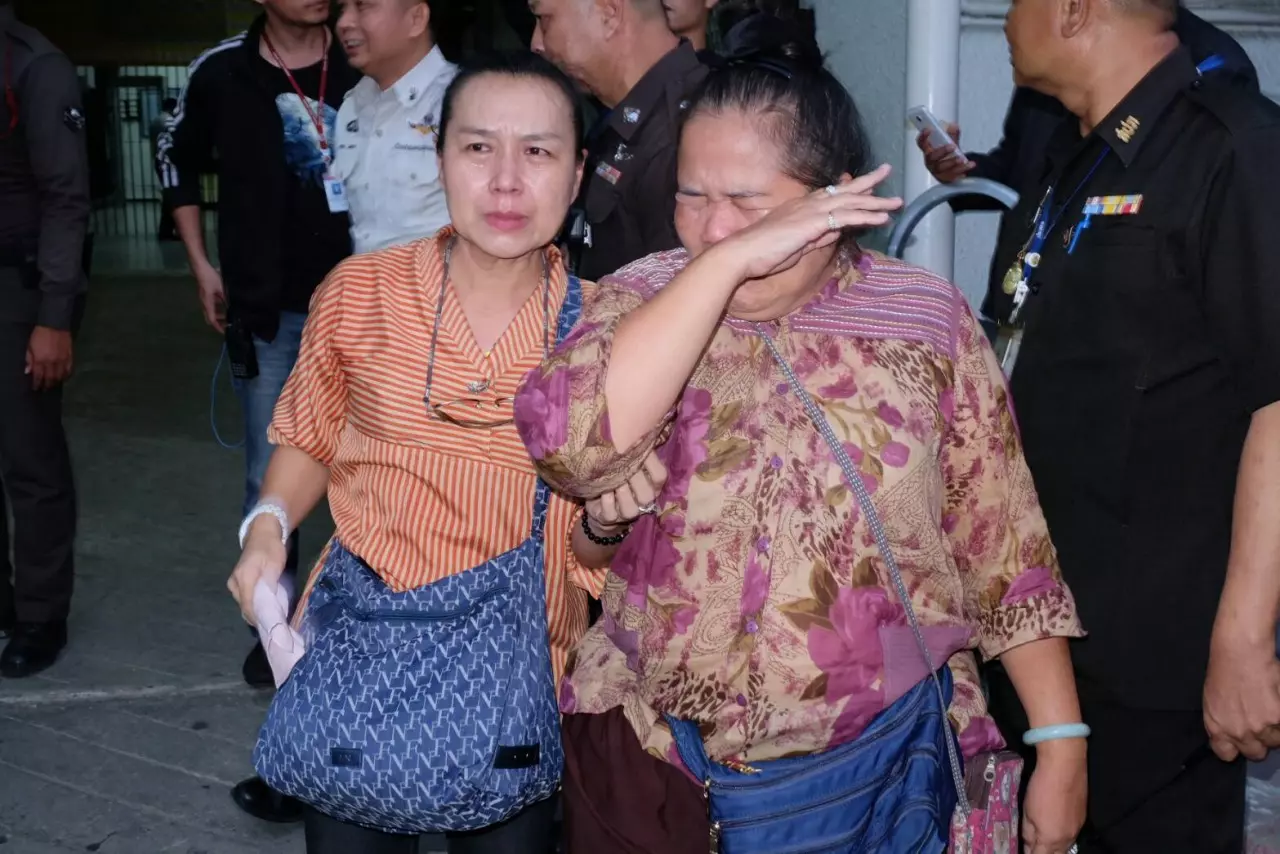 ไม่ให้ประกันพุทธะอิสระ ปลอมพระปรมาภิไธย ถอดผ้าเหลืองส่งเรือนจำ(คลิป)