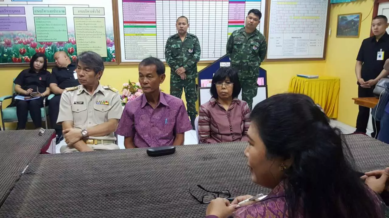พบทุจริต! เสนอย้าย ผอ.สพป.เขต2เพชรบุรี เซ่นจัดซื้อหลังส่งของ