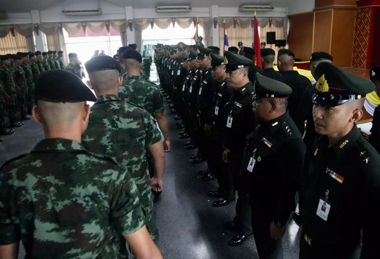 ‘พลทหารชินวุฒ’ อำลาธงชัยเฉลิมพล หลังรับใช้ชาติ 2 ปีเต็ม
