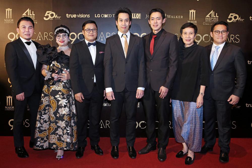 90 ปี - นรุตม์ เจียรสนอง, ธนากร ธนวริทธิ์, กฤตธกร สิรภาพจน์, ธีรศักดิ์ อรุณเริ่มวัฒนะ และ นิพนธ์ วงษ์แสงอรุณศรี จัดงาน “THE OSCARICIOUS PARTY” เพื่อฉลองครบรอบ 90 ปี การประกาศรางวัล OSCARS โดยมี เกษสุดา มาระวิชัย มาร่วมงานด้วย ที่พารากอน ซีนีเพล็กซ์ วันก่อน.