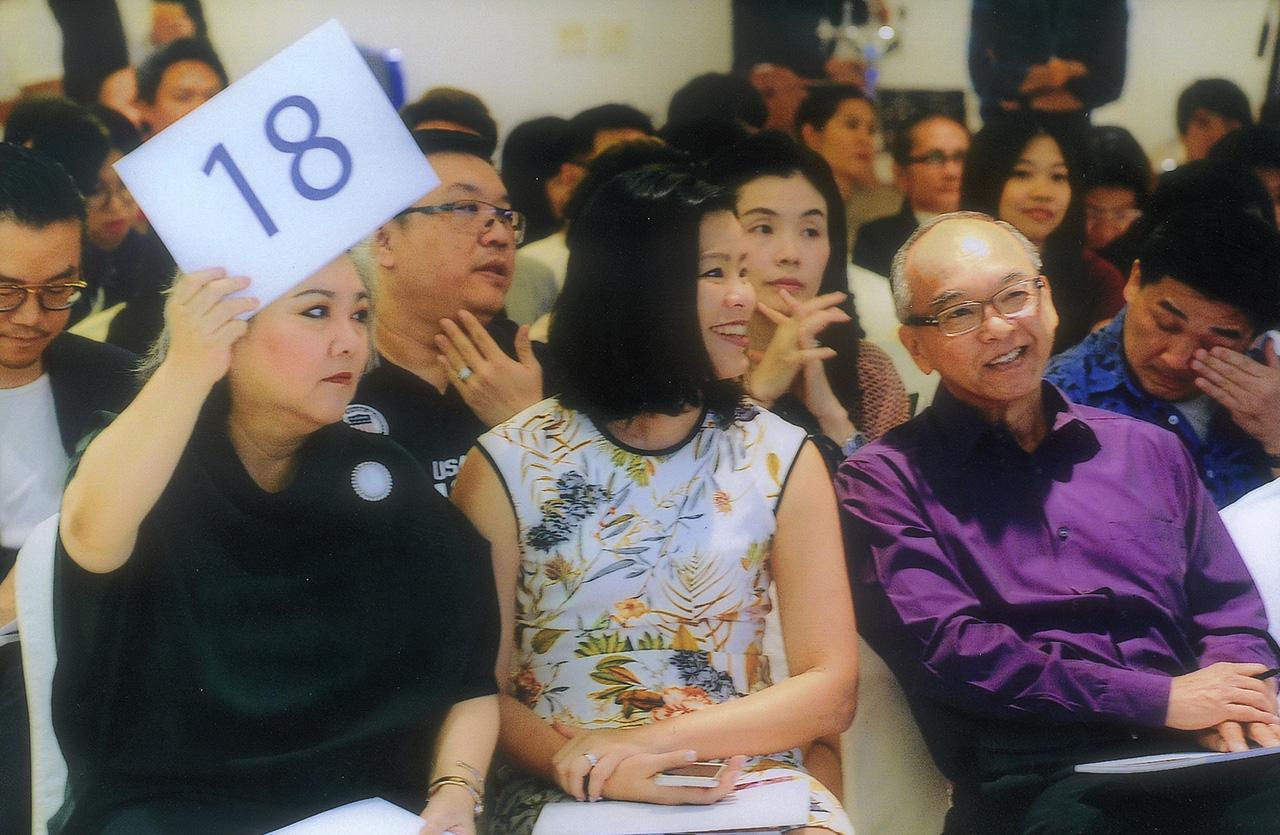 ปัญญชลี เพ็ญชาติ มาร่วมประมูลด้วย