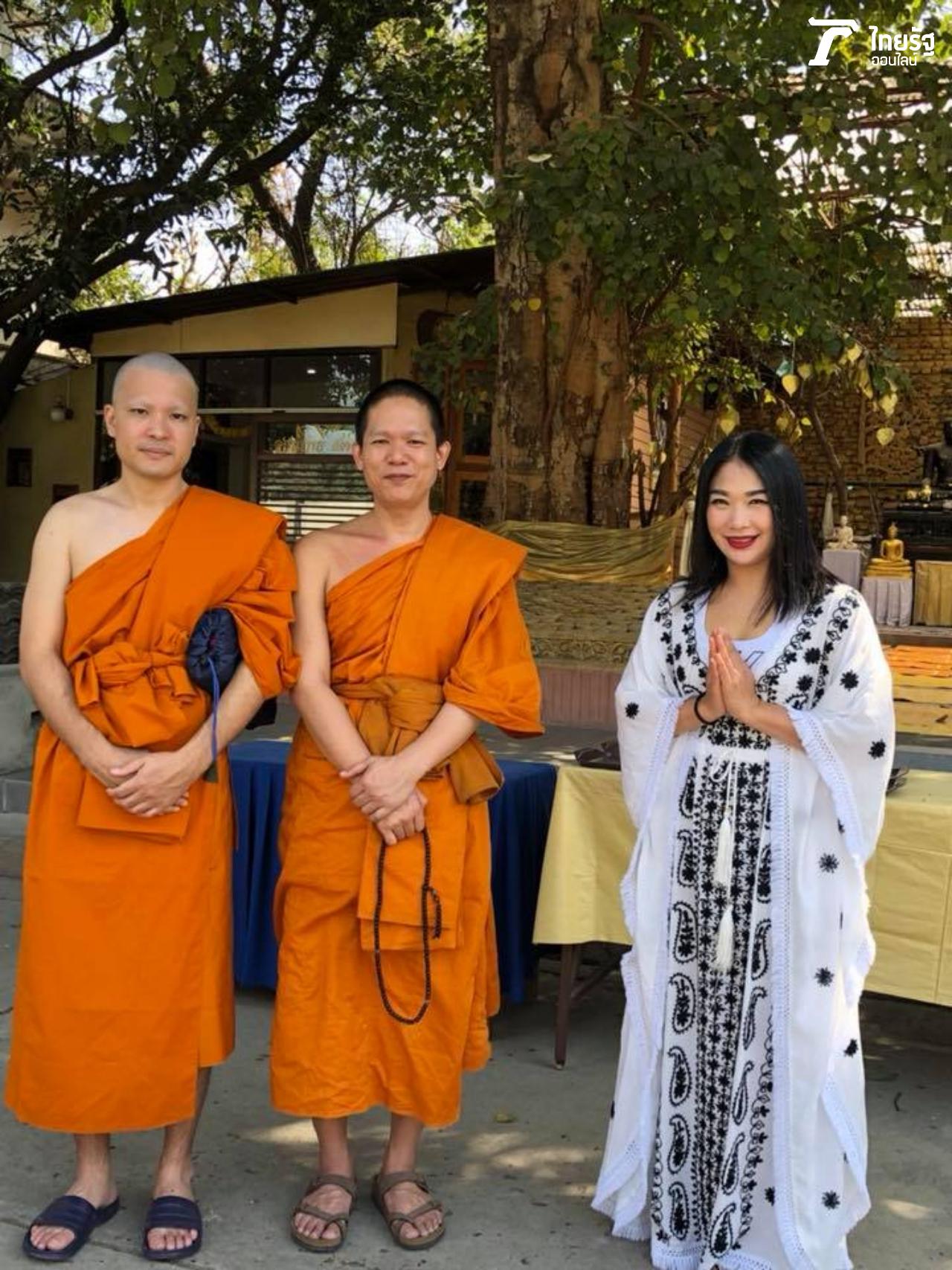 (ท่านกลาง) ท่านป้อม พระครูปลัดโพธิวงศ์วรวัฒน์ (ปิโยรส) เลขานุการเจ้าสำนักเรียน วัดไทยพุทธคยา