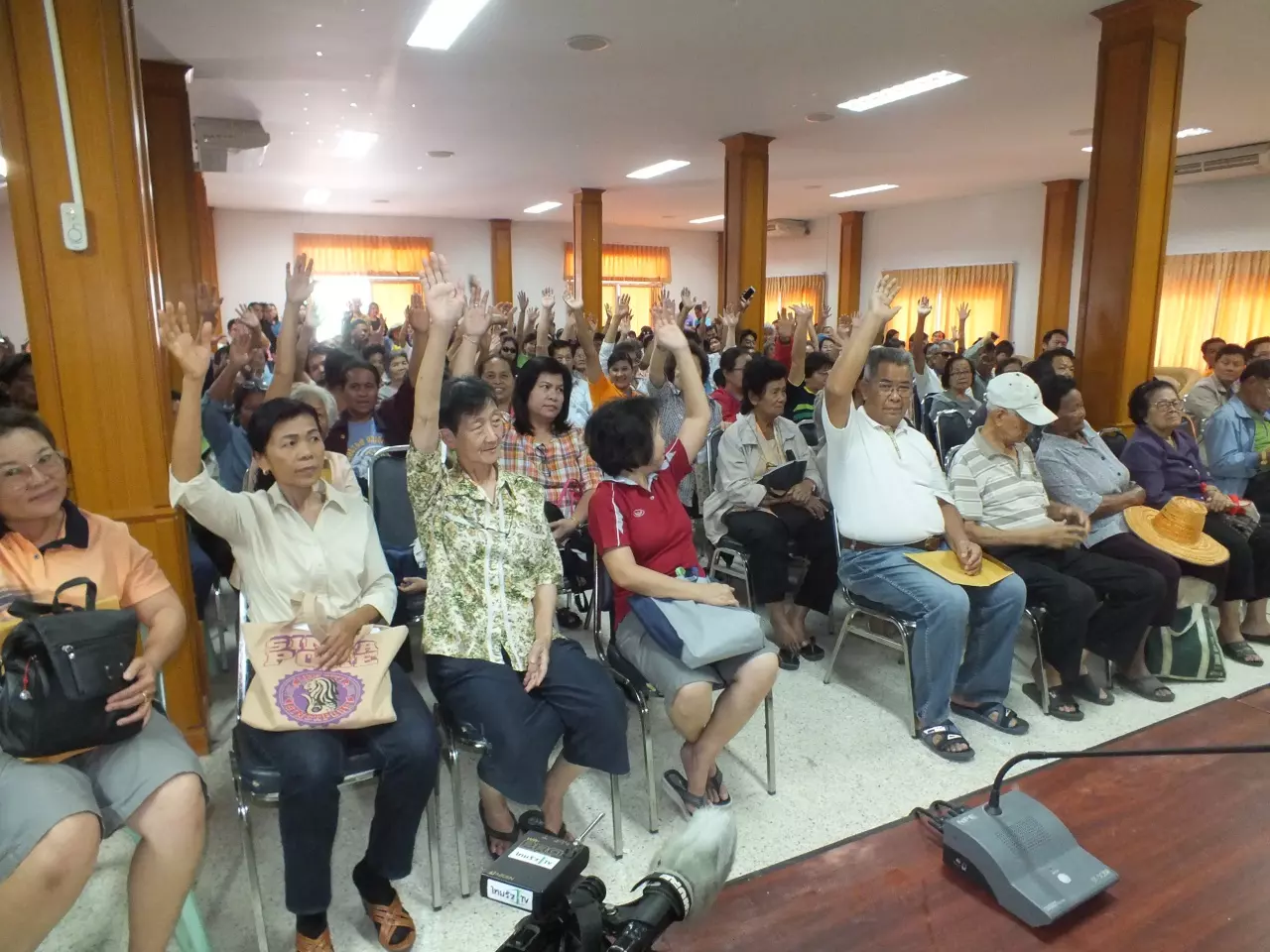 ชาวบ้าน 400 คน ค้านกรมศิลป์ประกาศเขตโบราณสถานเมืองพิมาย ชี้เดือดร้อน