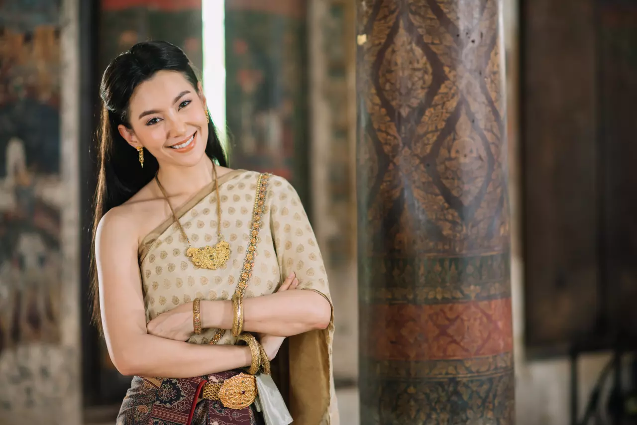 'งานเปรี้ยง แต่รัก...' ซินแสดังผ่าดวง ออเจ้า เบลล่า ทำอึ้งทั้งพระนคร