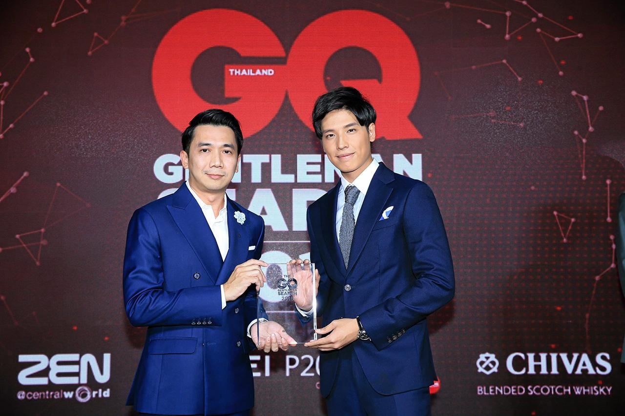 ณัฐวุฒิ แสงชูวงษ์ มอบรางวัลชนะเลิศให้ “ธนาณัติ ภคธง ซิง”.