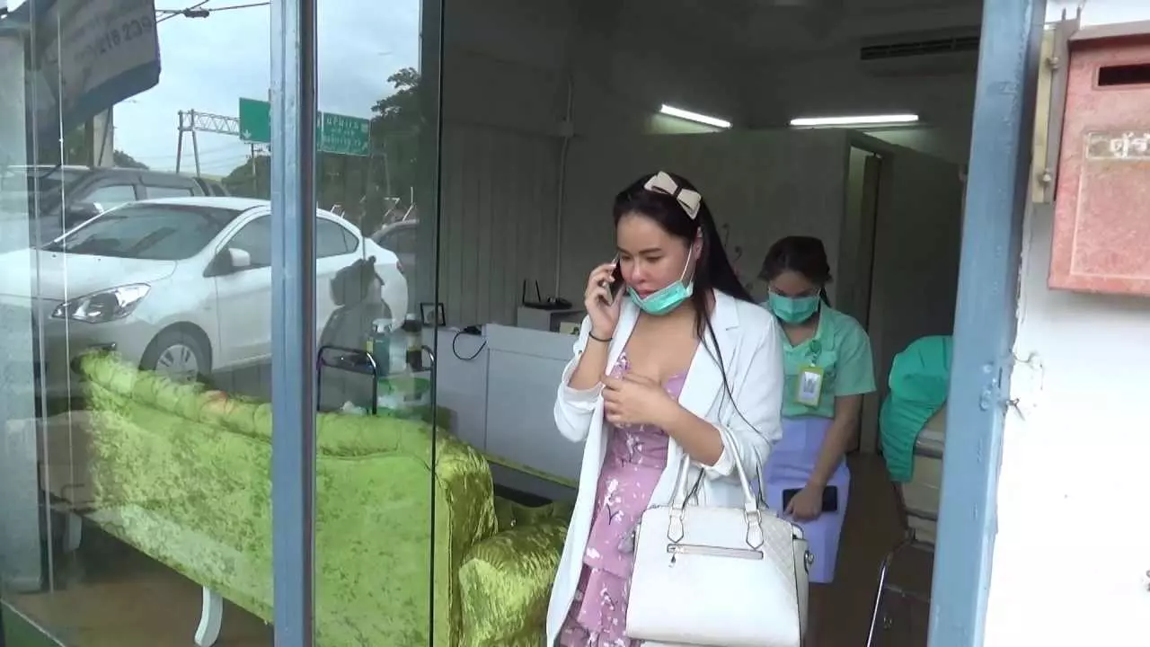 จับสาว 26 อ้างจบหมอเกาหลี เปิดคลินิก ฉีดกลูต้า-โบท็อกซ์