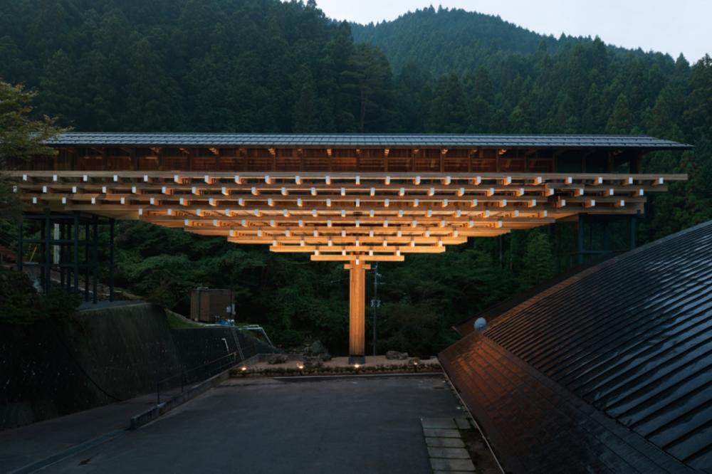 สะพานไม้ ยุสุฮาระ
ที่มาภาพ - http://kkaa.co.jp/works/architecture/yusuhara-wooden-bridge-museum/