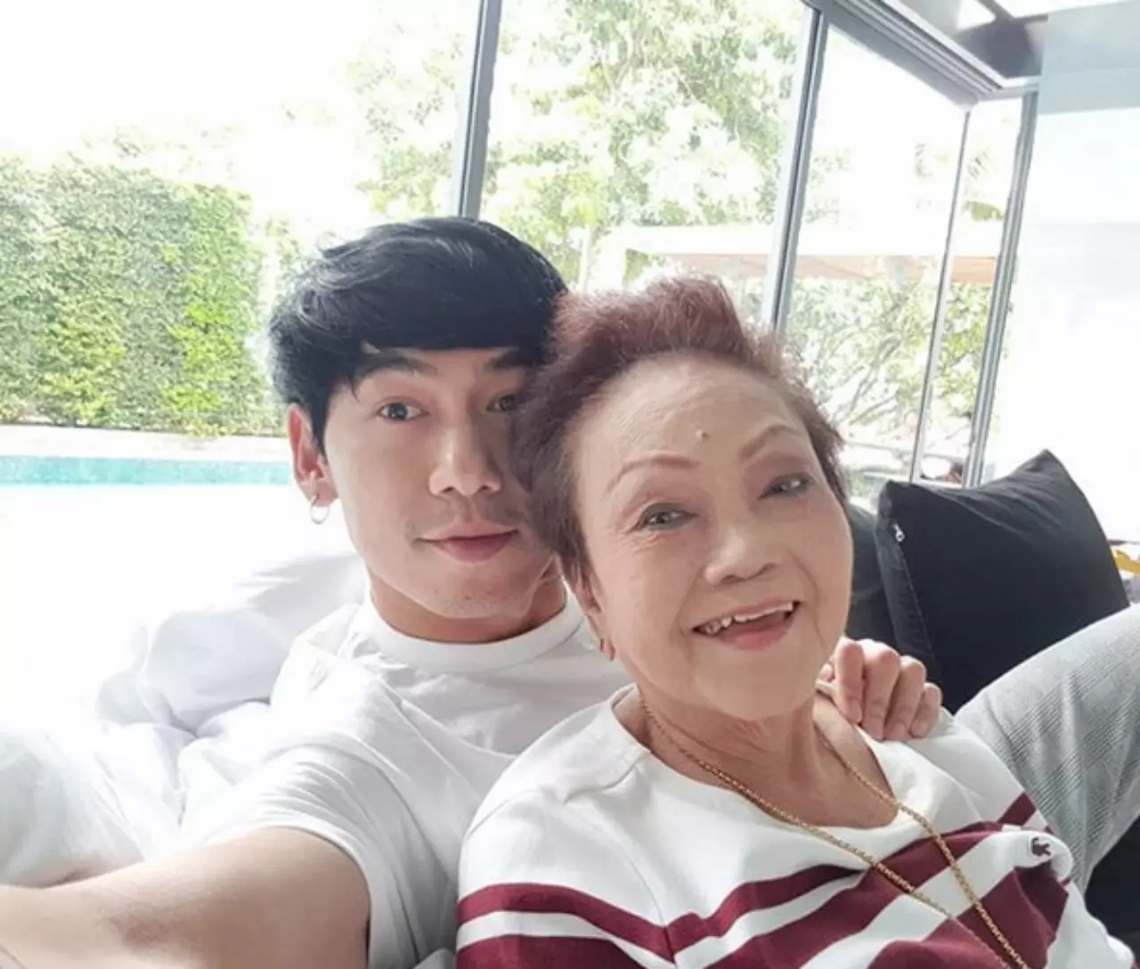 เพชรจ้า ช็อก! รู้ความลับที่ถูกปิดเรื่องแม่ ทุกอย่างไม่ใช่อย่างที่คิด