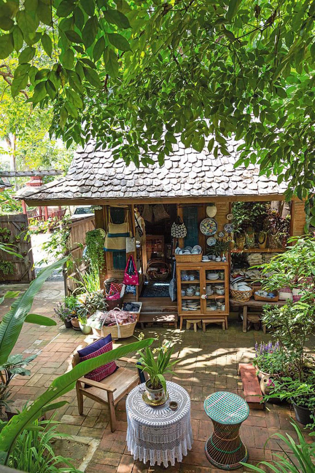 มุมสวยในบ้านงามแสงเดือน.