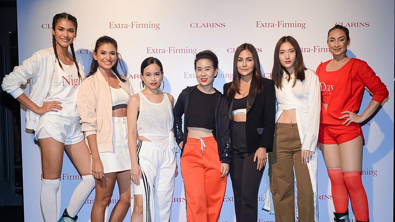ไร้ริ้วรอย ชญาภา รัตนเดช จัดงาน “Extra-Firming Jour & Nuit” เปิดตัวสกินแคร์สูตรใหม่ครีมบำรุงสูตรกลางวันและกลางคืนจากคลาแรงส์ โดยมี แคทลียา อิงลิช, แนท-อนิพรณ์ เฉลิมบูรณะวงศ์ พร้อม ลูกเกด-จิรดา โยฮารา รับหน้าที่พิธีกร ที่ปาร์คนายเลิศ เมื่อวันก่อน.