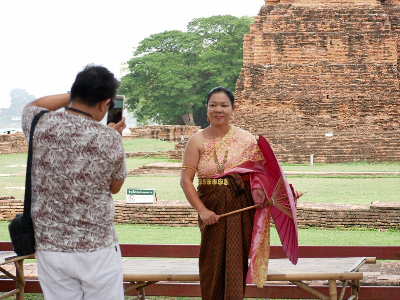 สื่อเวียดนามถ่ายทำสารคดีเยี่ยมชมโบราณสถานของไทย จ.พระนครศรีอยุธยา.