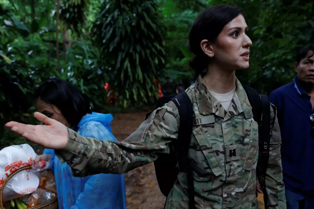 ทีมทหารมะกัน ลงพื้นที่หาจุดเจาะถ้ำ! สื่อนอกเกาะติดหา13 ชีวิตติดถ้ำหลวง