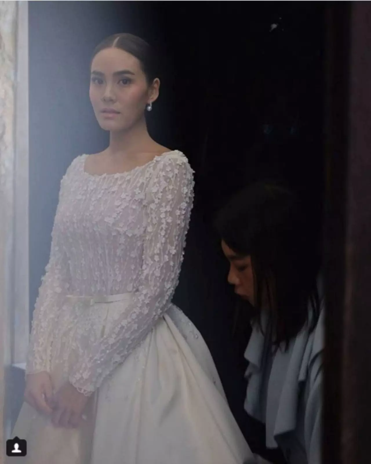 เจาะแฟชั่นชุดเจ้าสาว 'เจนี่' สวย เรียบหรู ดีไซน์สุดปัง!