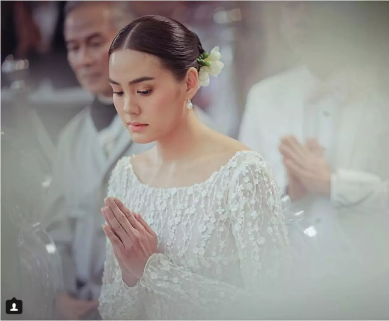 เจาะแฟชั่นชุดเจ้าสาว 'เจนี่' สวย เรียบหรู ดีไซน์สุดปัง!