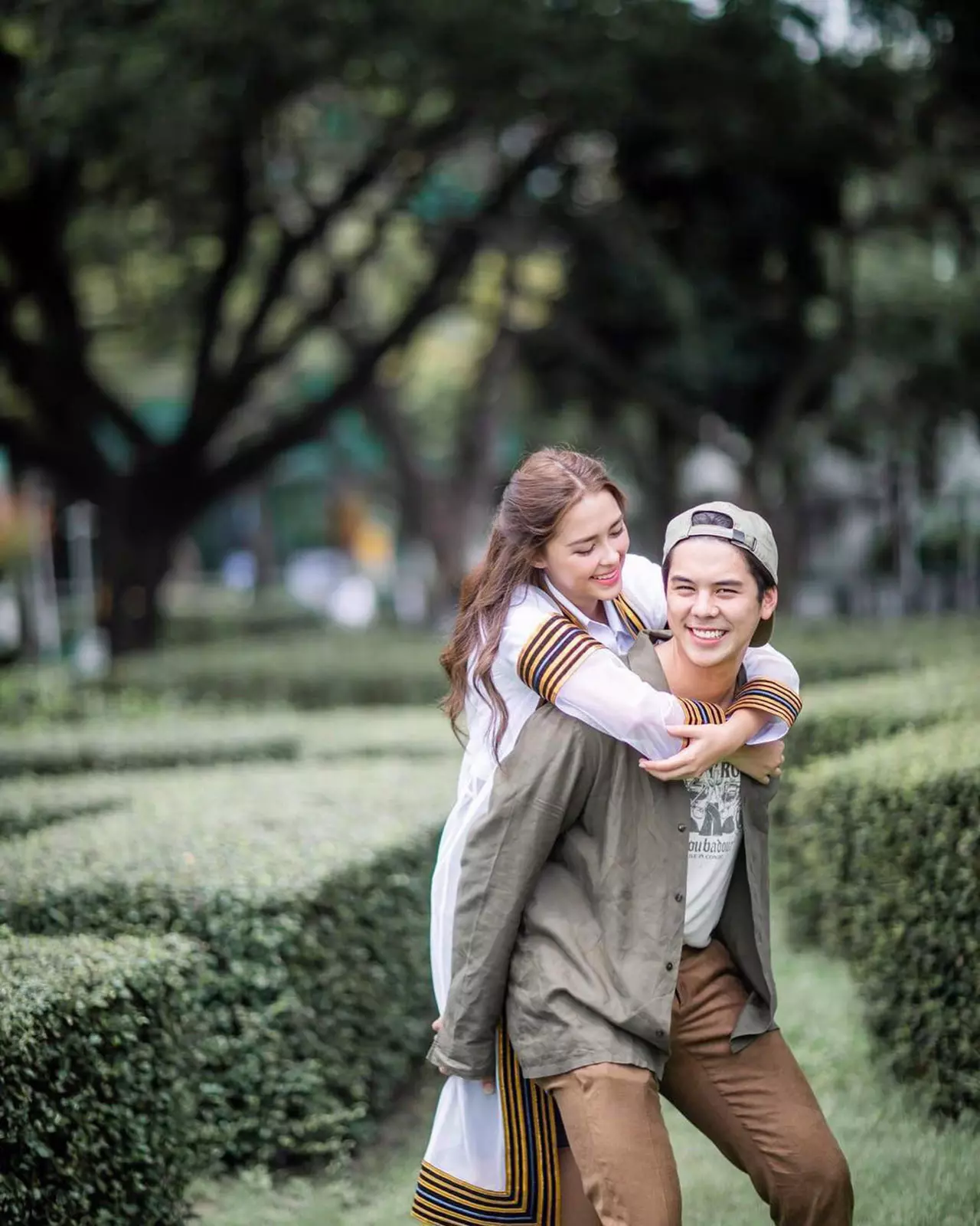 ‘พีช พชร’ ลั่นยังไม่ล้มเลิกเรียนต่อ ยอมรับสายหวง คอยสะกิด ‘แพท’ ห้ามหวือหวา