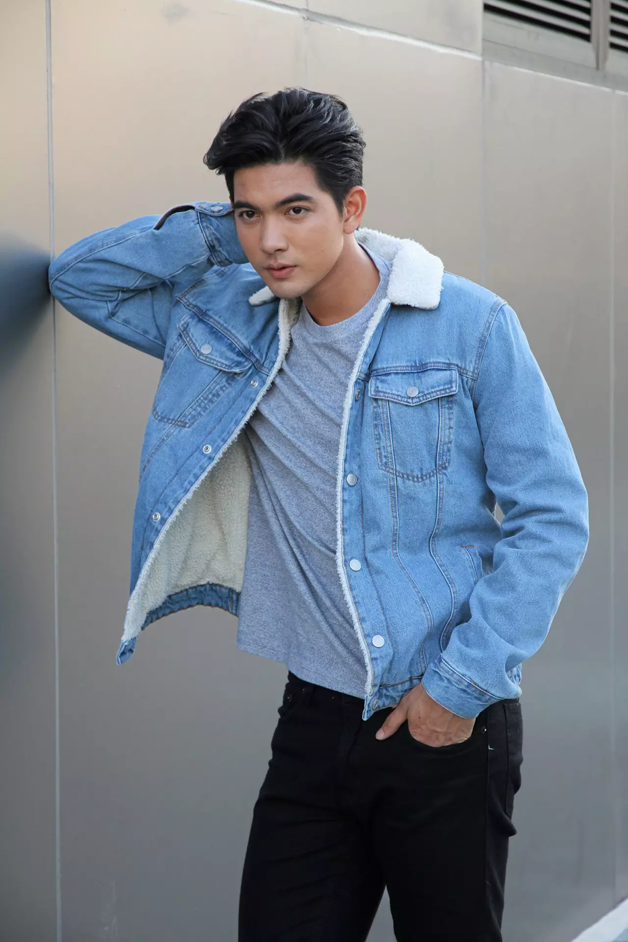 จาก "ดินสู่ดาว"!! เข้ม-หัสวีร์ มุ่งมั่นคว้าปริญญาให้ "ตา" ความรักไว้รั้งท้าย