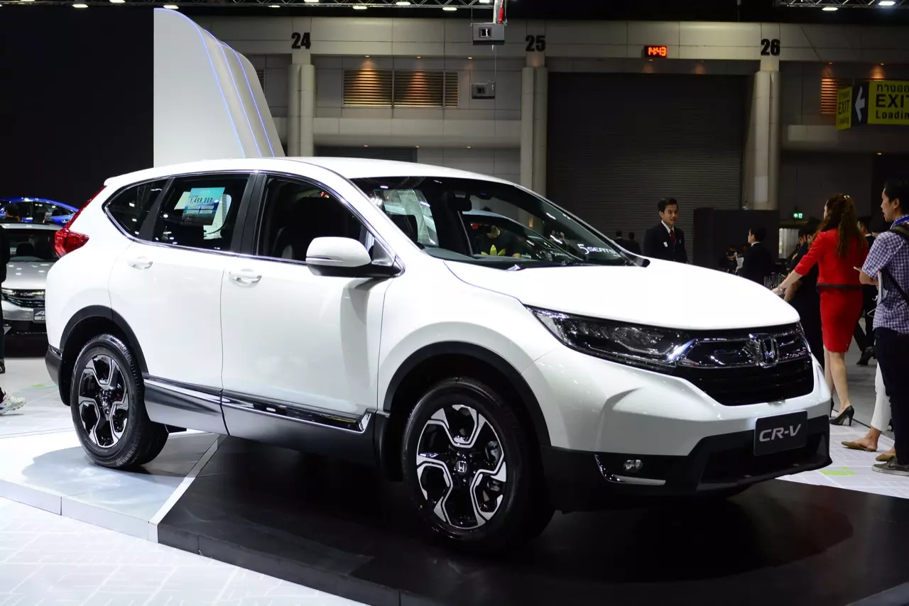 อย่างหล่อ! HONDA CIVIC รุ่นปรับโฉม 2019 ราคามาแล้ว