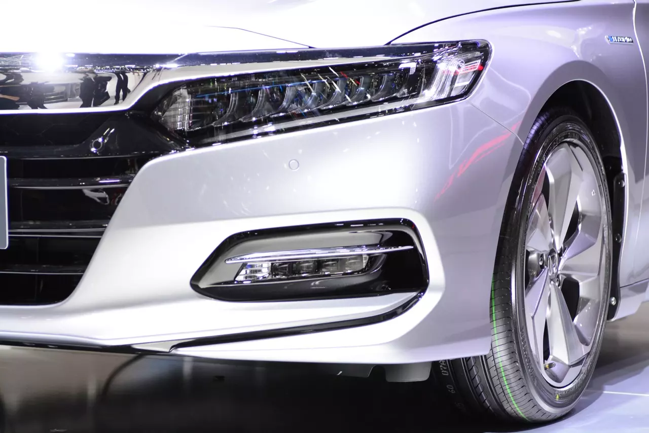 อย่างหล่อ! HONDA CIVIC รุ่นปรับโฉม 2019 ราคามาแล้ว