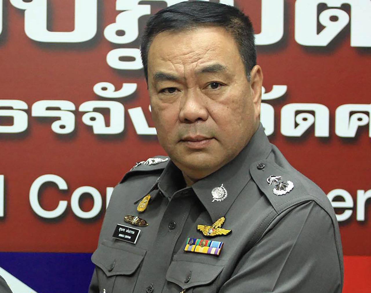 พล.ต.ต.สุรเดช เด่นธรรม