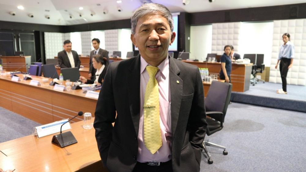 ผศ.ดร.วิโรจน์ ลิ้มไขแสง อธิการบดีมหาวิทยาลัยเทคโนโลยีราชมงคลอีสาน (มทร.อีสาน)