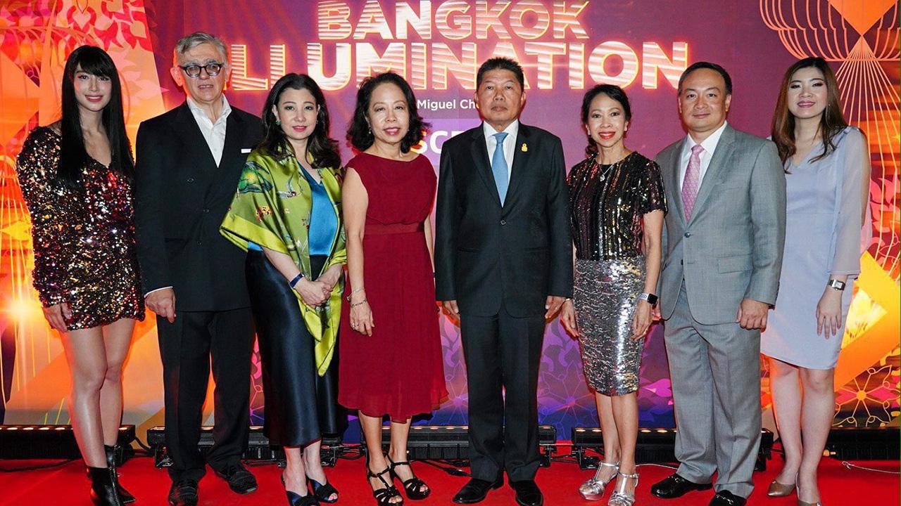 ส่งความสุข ทวีศักดิ์ เลิศประพันธ์ เปิดงาน Bangkok Illumination at ICONSIAM เพื่อเฉลิมฉลองต้อนรับเทศกาลคริสต์มาสและส่งท้ายปีเก่าต้อนรับปีใหม่ โดยมี พาสินี ลิ่มอติบูลย์, เกตุวลี นภาศัพท์, ชฎาทิพ จูตระกูล และ รัช ตันตนันตา มาร่วมงานด้วย ที่ไอคอนสยาม วันก่อน.