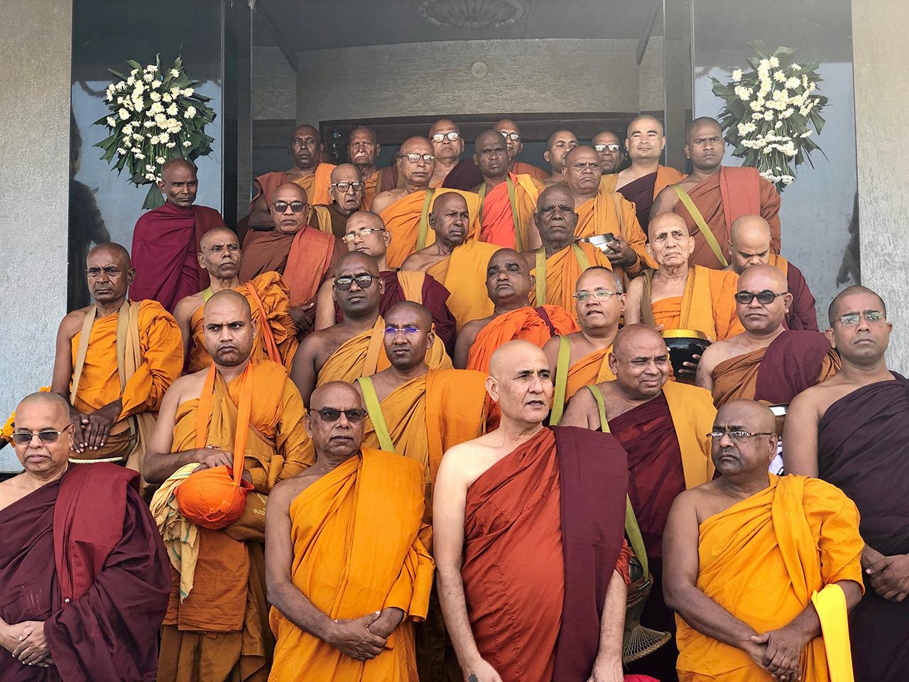 คณะสงฆ์ไทยและอินเดียจำนวนมากไปร่วมพิธีถวายผ้าพระกฐินพระราชทาน สมเด็จพระเจ้าอยู่หัว รัชกาลที่ 10.