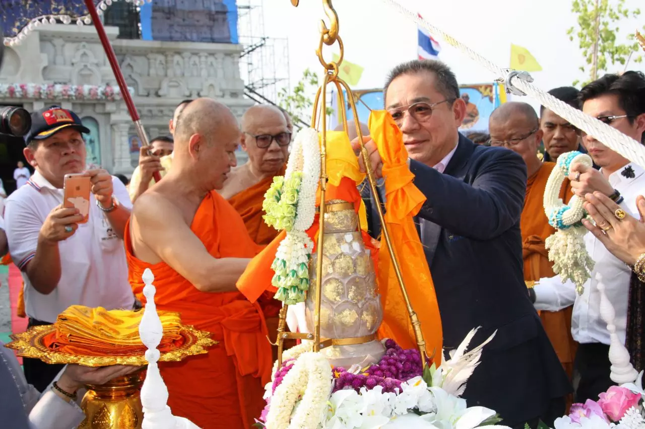 เปิดประวัติ 'วิชัย ศรีวัฒนประภา' กับไลฟ์สไตล์และชีวิตสุดสำเร็จ