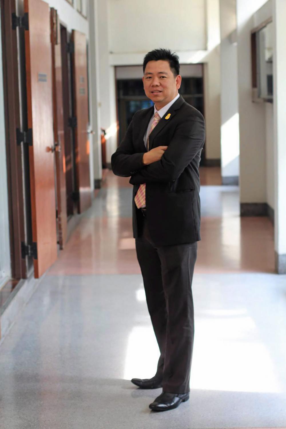 บุรินทร์ สุขพิศาล