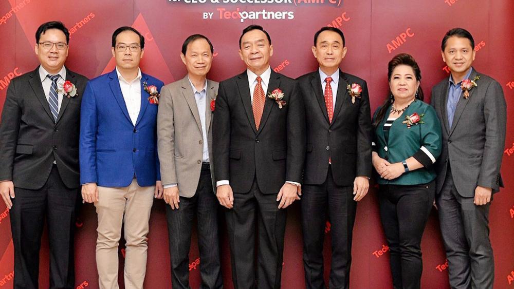 ไม่ธรรมดา - วรเทพ รางชัยกุล จัดงานเปิดหลักสูตรระดับสูงคุณภาพระดับโลก Advanced Management Program โดยมี ดร.ภูษิต วงศ์หล่อสายชล, สมบุญ ประสิทธิ์จูตระกูล, กานต์ ตระกูลฮุน และ ธีรนันท์ ศรีหงส์ มาร่วมงานด้วย ที่เกษร เออร์เบิน รีสอร์ท วันก่อน.