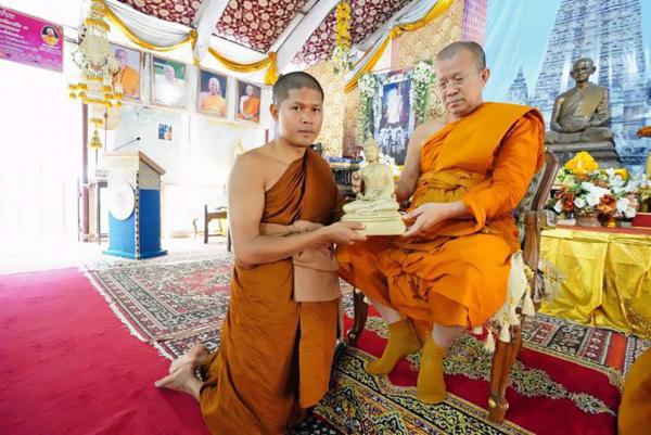 พระประวัติ ปวัติโต จากวัดนาคปรก กทม. หัวหน้าผู้นำเดินธุดงค์ รับมอบพระพุทธรูป.